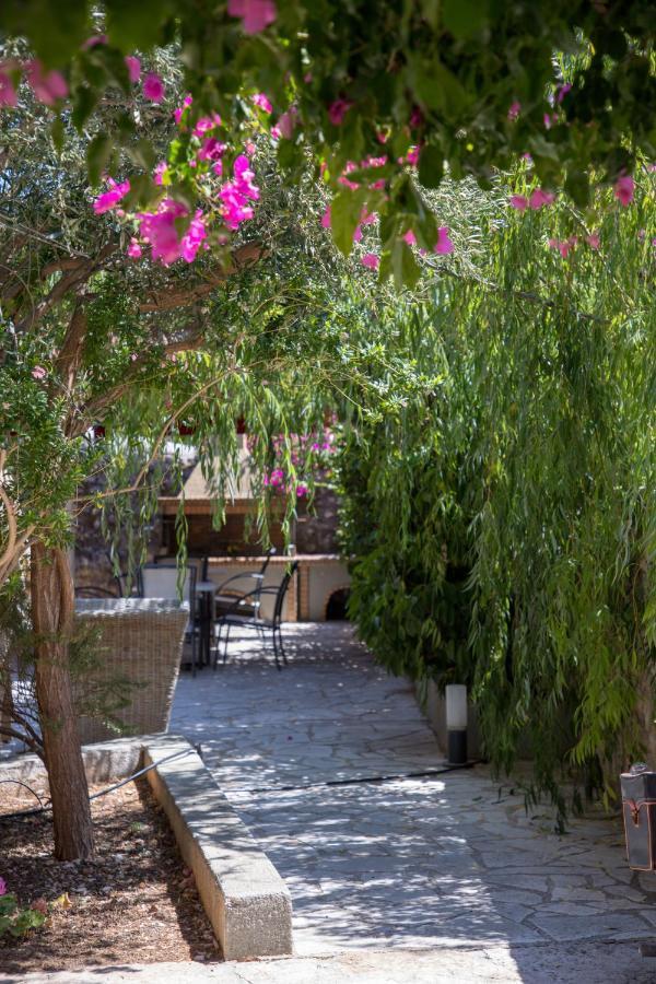 Alicelia Boutique Inn Vathy  Exterior photo