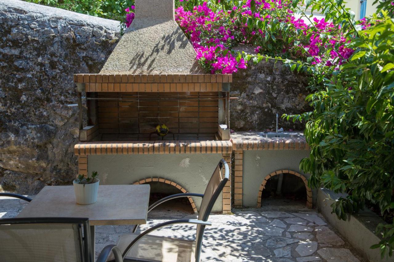 Alicelia Boutique Inn Vathy  Exterior photo