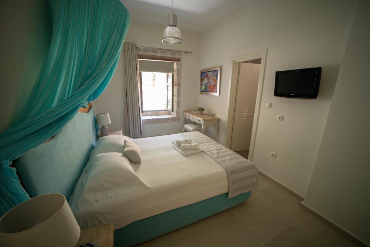 Alicelia Boutique Inn Vathy  Exterior photo