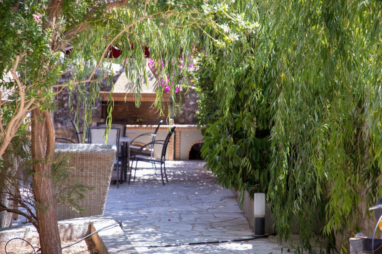 Alicelia Boutique Inn Vathy  Exterior photo